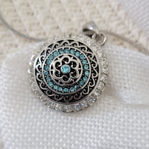 Ginger Snap necklace and 8 additional Snaps - Picture 10 of 13